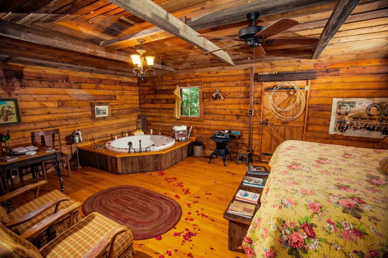 7F Lodge And Events คอลเลจสเตชัน ภายนอก รูปภาพ