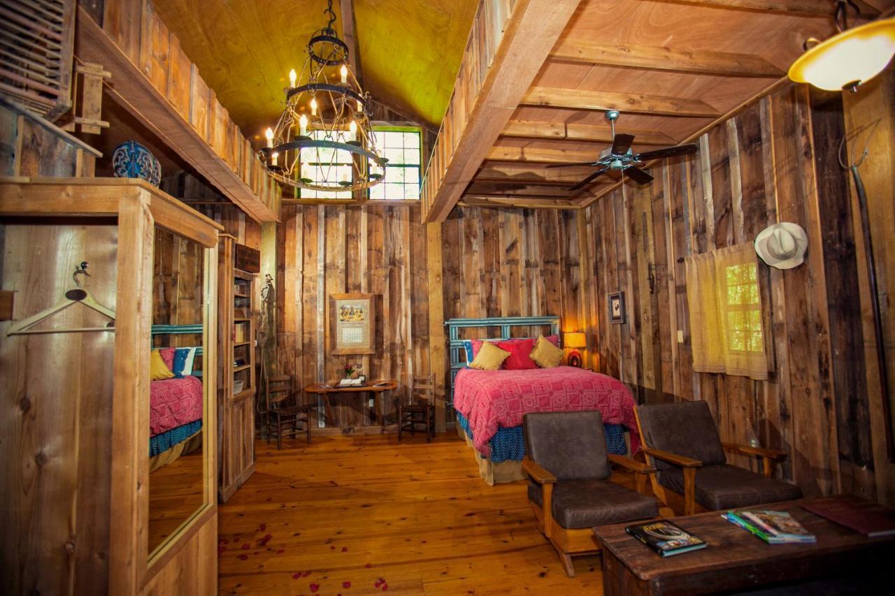 7F Lodge And Events คอลเลจสเตชัน ภายนอก รูปภาพ